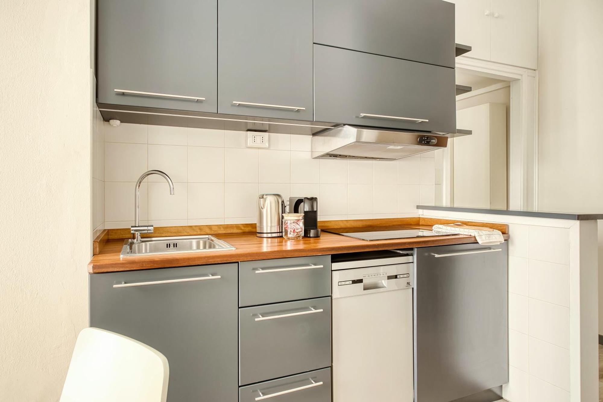 Elegant One-bedroom In Porta Romana Apartment Milan